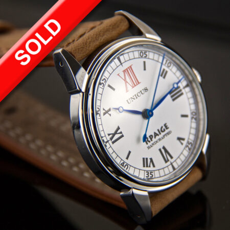 Unicus 3 with hand engraved vintage movement