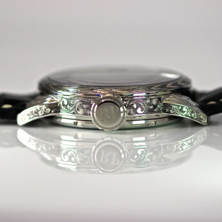 Fully Hand Engraved Steel case - Image 5
