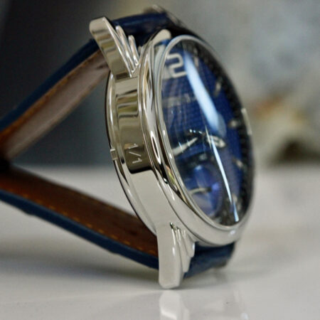 Beautiful Blue Carbon Fiber Dial - Image 5