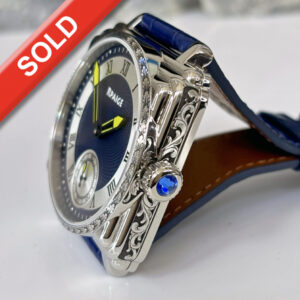 Fantastic Hand Engraved Case.