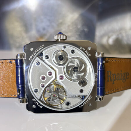 Fantastic Hand Engraved Case. - Image 4