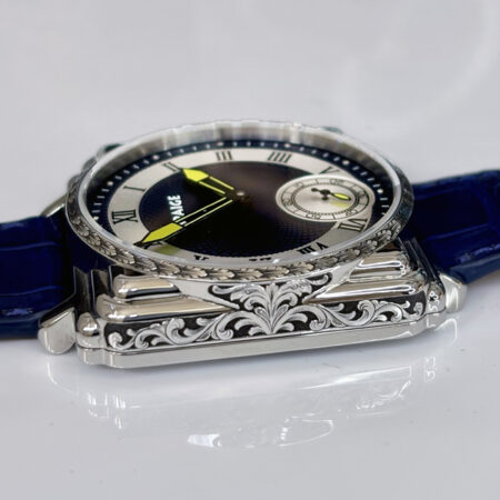 Fantastic Hand Engraved Case. - Image 9